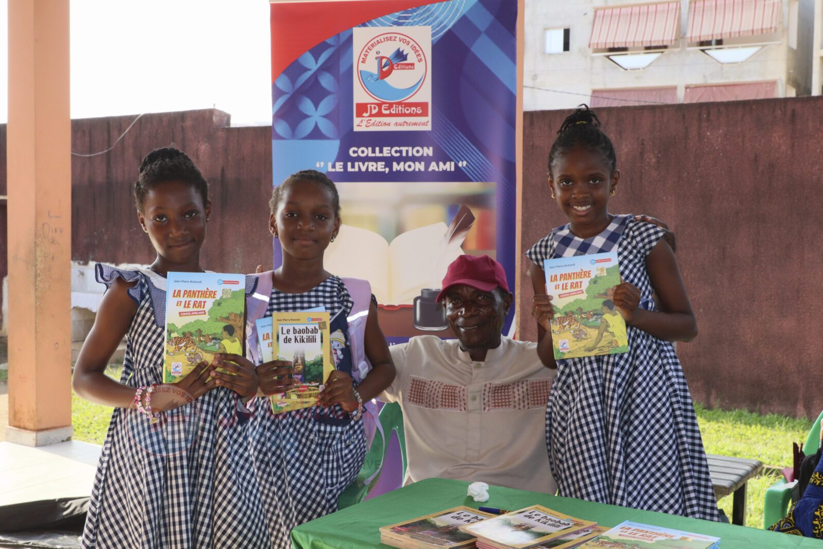 Caravane du livre et de la lecture 2023 / L’étape du Cours Secondaire Méthodiste John Wesley d’Angré