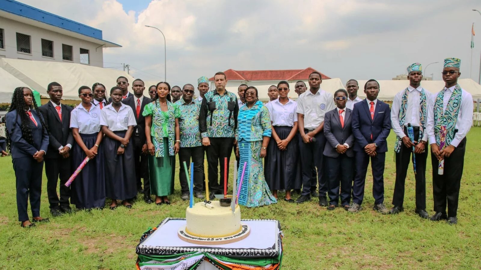Journée de l’excellence : le Lycée Technique d’Abidjan célèbre ses meilleurs élèves