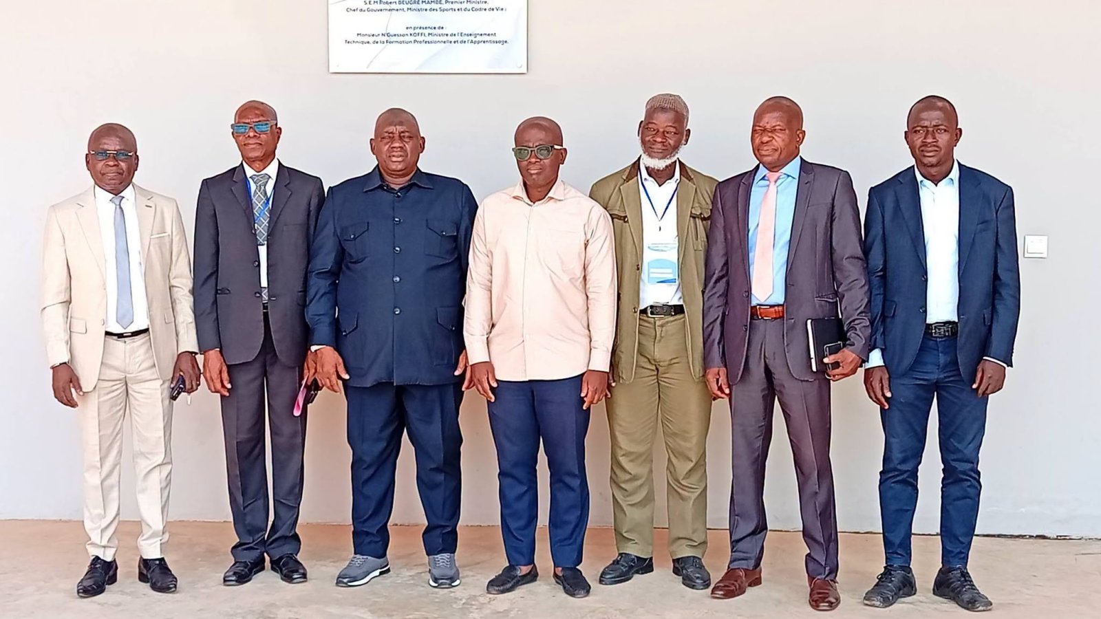 Yamoussoukro : Le DRENAET effectue une visite de terrain sur les sites de formation des enseignants contractuels de Physique-Chimie