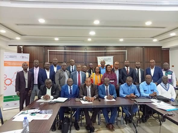 Formation des enseignants : Yamoussoukro abrite un atelier d’amélioration de la plateforme DHFC-EBiS