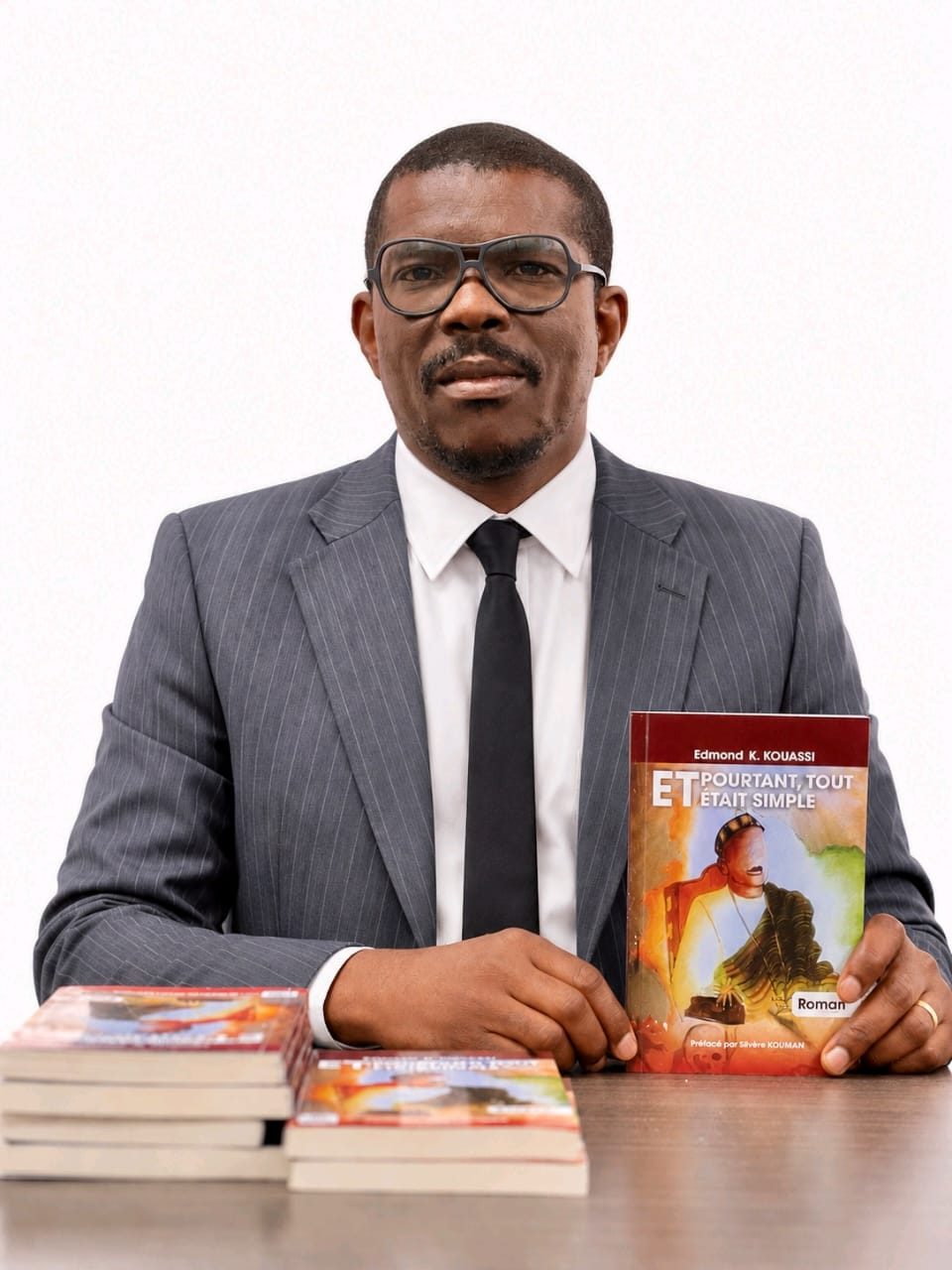 Quand la plume d’Edmond KOUASSI prône la paix : un message inspirant au Centre de Recherches Océanologiques