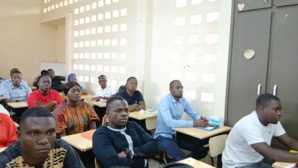 Le MENAET renforce les compétences des enseignants contractuels en mathématiques et physique-chimie