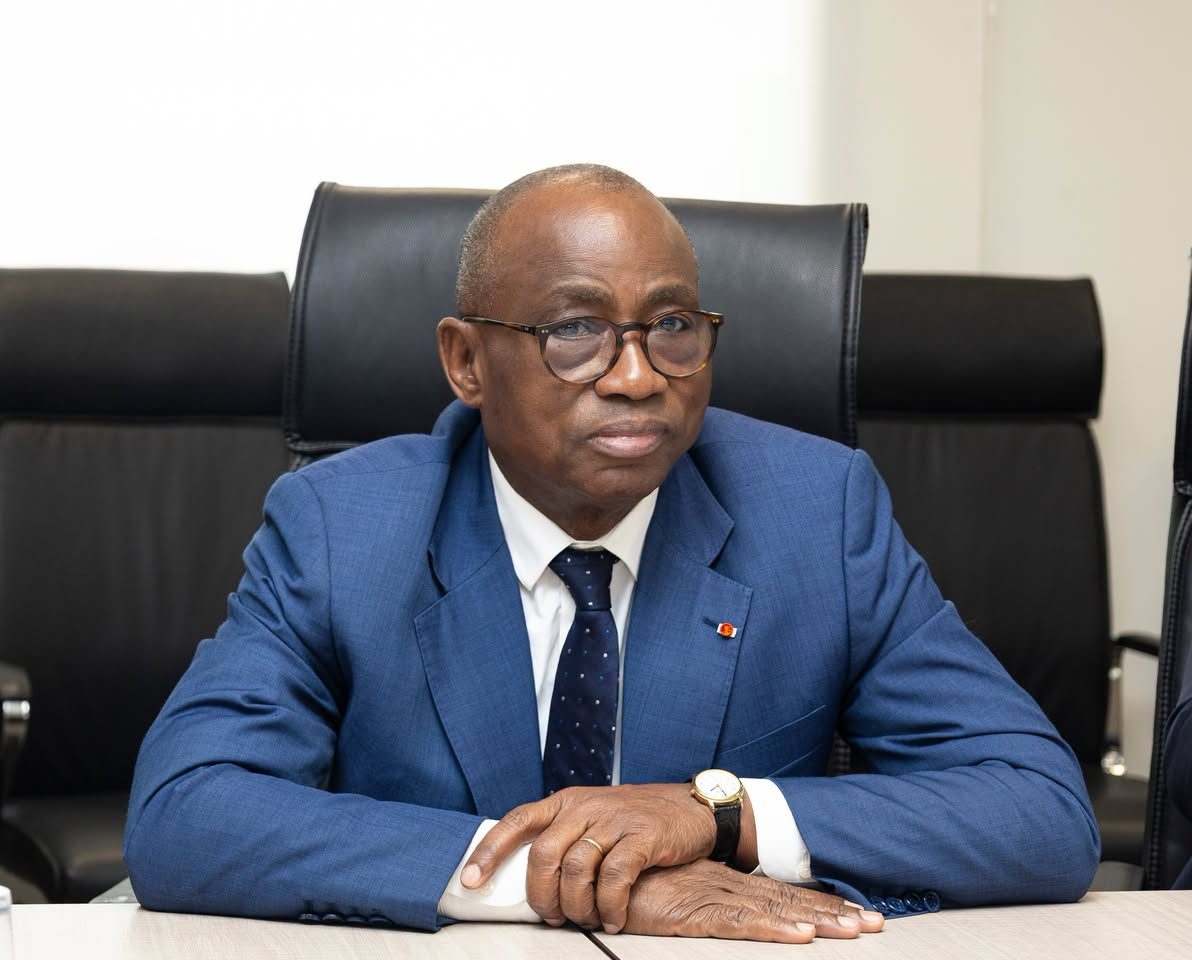 Excellence et mérite : Le ministre N'Guessan Koffi rend hommage à l'instituteur Jean-Honorat Yed