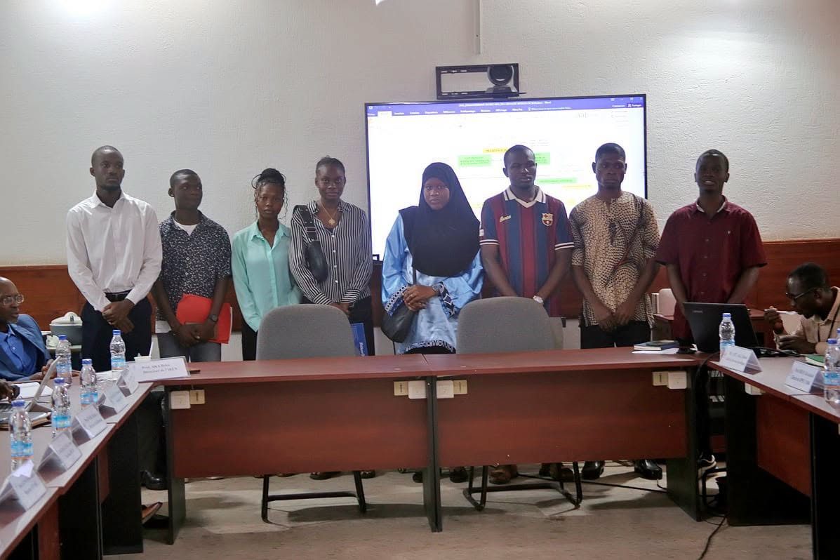 Excellence académique : Dix étudiants de l’Université Nangui Abrogoua honorés à la Journée du Mérite de Yopougon