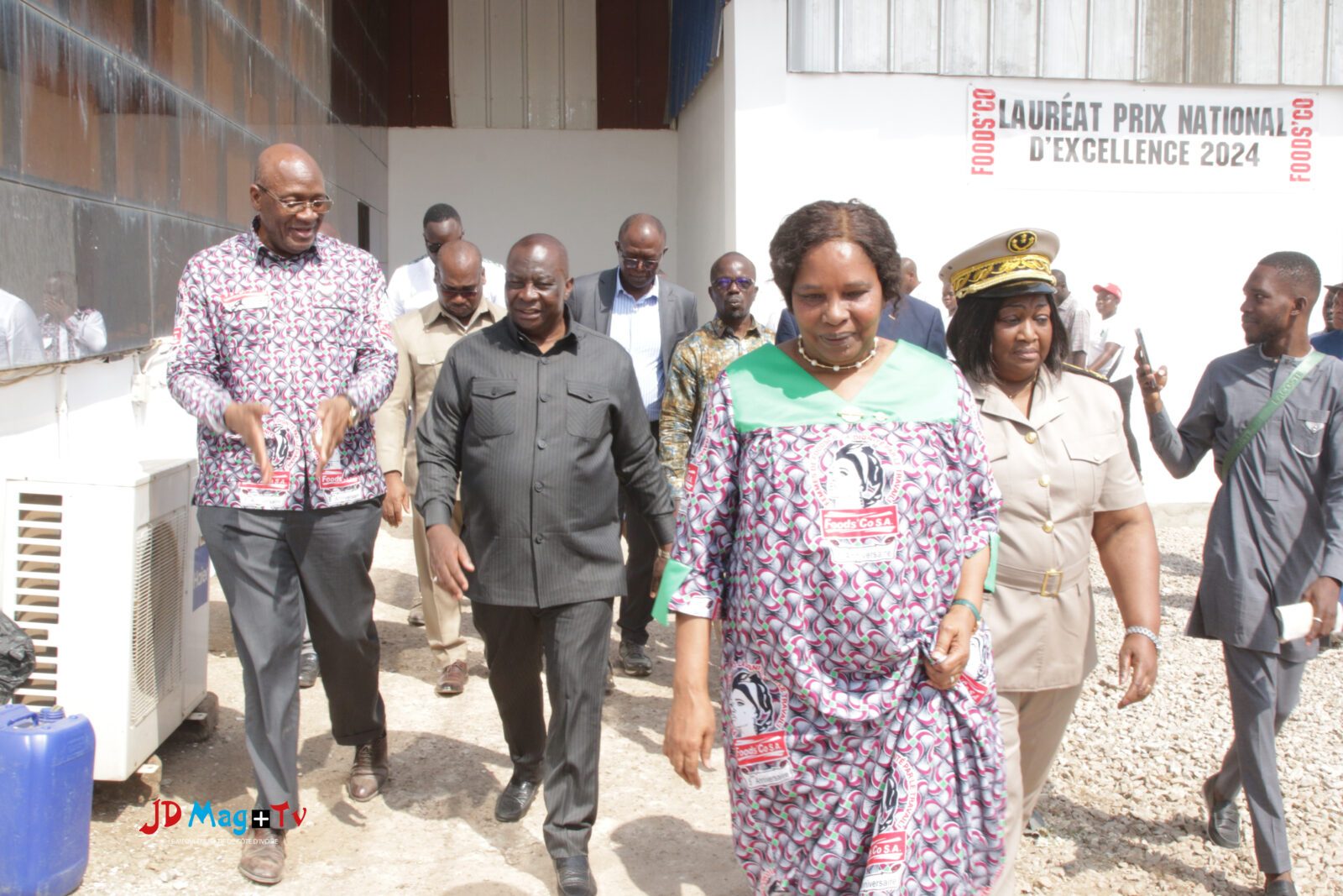 Le Ministre d’État, Kouassi ADJOUMANI célèbre le cinquième anniversaire de Food’s Co S.A et salue l’essor de la transformation de l’anacarde en Côte d’Ivoire