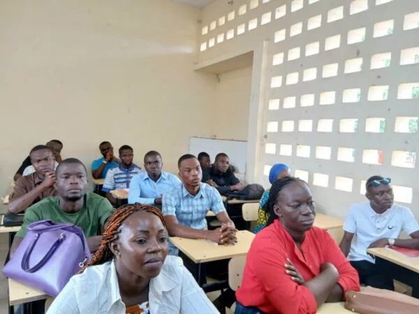 Le MENAET renforce les compétences des enseignants contractuels en mathématiques et physique-chimie