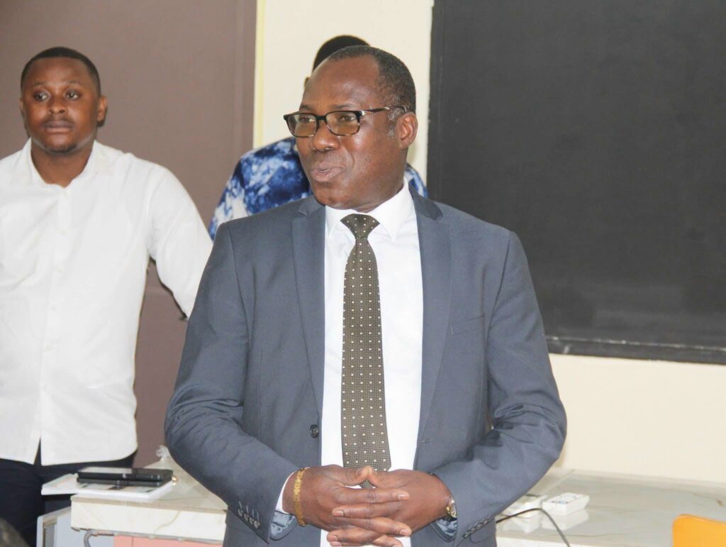 Yamoussoukro renforce les capacités des encadreurs en Physique-Chimie et SVT