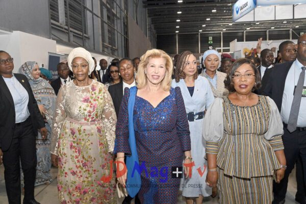 SILA 2026 : La Première dame salue le rôle du livre