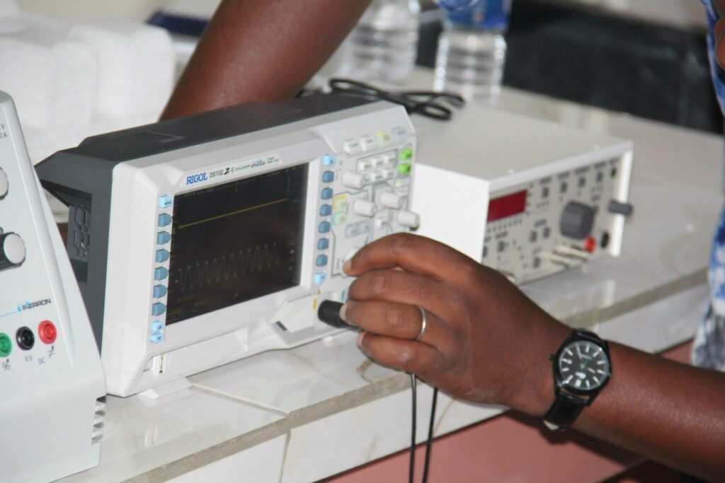 Yamoussoukro renforce les capacités des encadreurs en Physique-Chimie et SVT