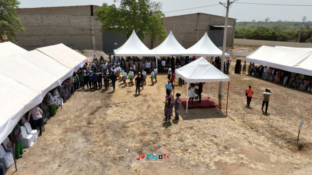 Le Ministre d’État, Kouassi ADJOUMANI célèbre le cinquième anniversaire de Food’s Co S.A et salue l’essor de la transformation de l’anacarde en Côte d’Ivoire