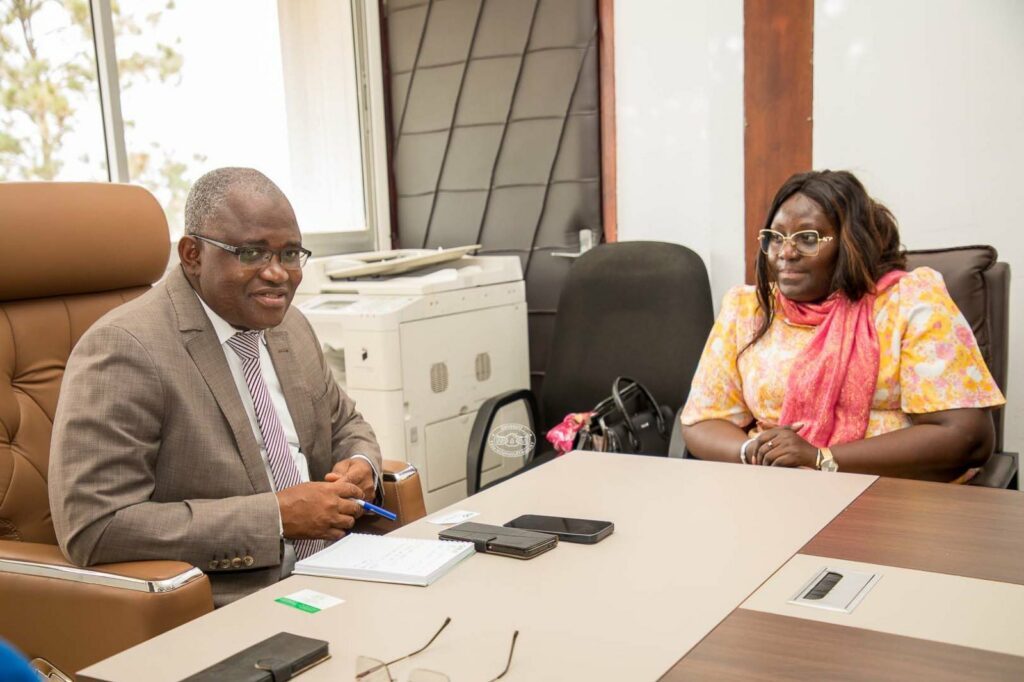 Coopération universitaire : l’UFHB et l’École Supérieure de la Mer du Gabon explorent de nouvelles perspectives