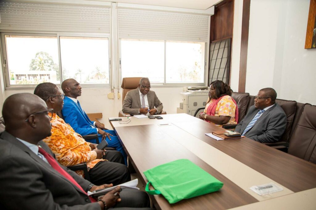 Coopération universitaire : l’UFHB et l’École Supérieure de la Mer du Gabon explorent de nouvelles perspectives