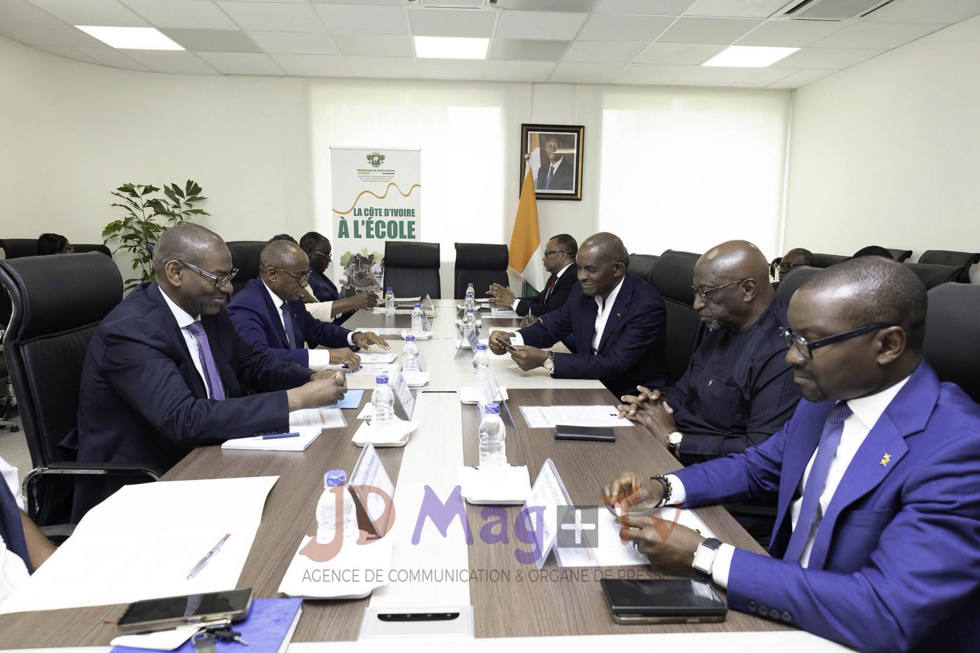 Le MENAET et la Fondation NSIA unissent leurs efforts pour une école plus inclusive et performante.