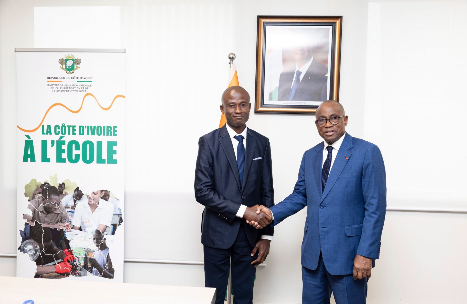 Excellence et mérite : Le ministre N'Guessan Koffi rend hommage à l'instituteur Jean-Honorat Yed